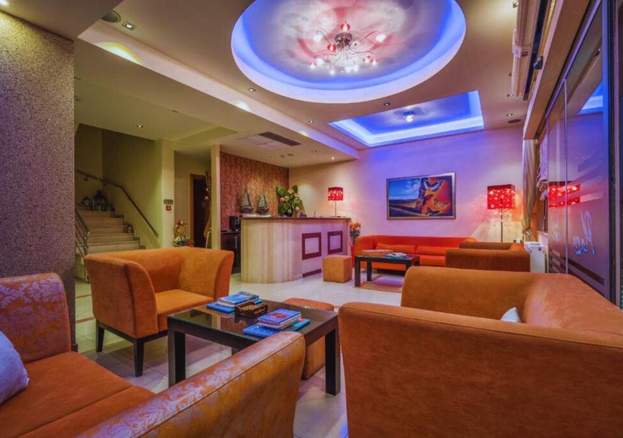 Hotel Plaza 3*